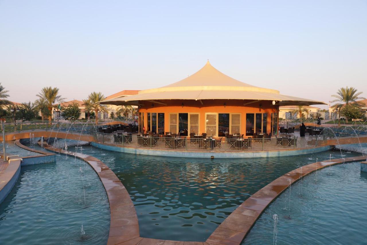 Swiss International Hotel Villas Unaizah - Al Qassim Exterior foto